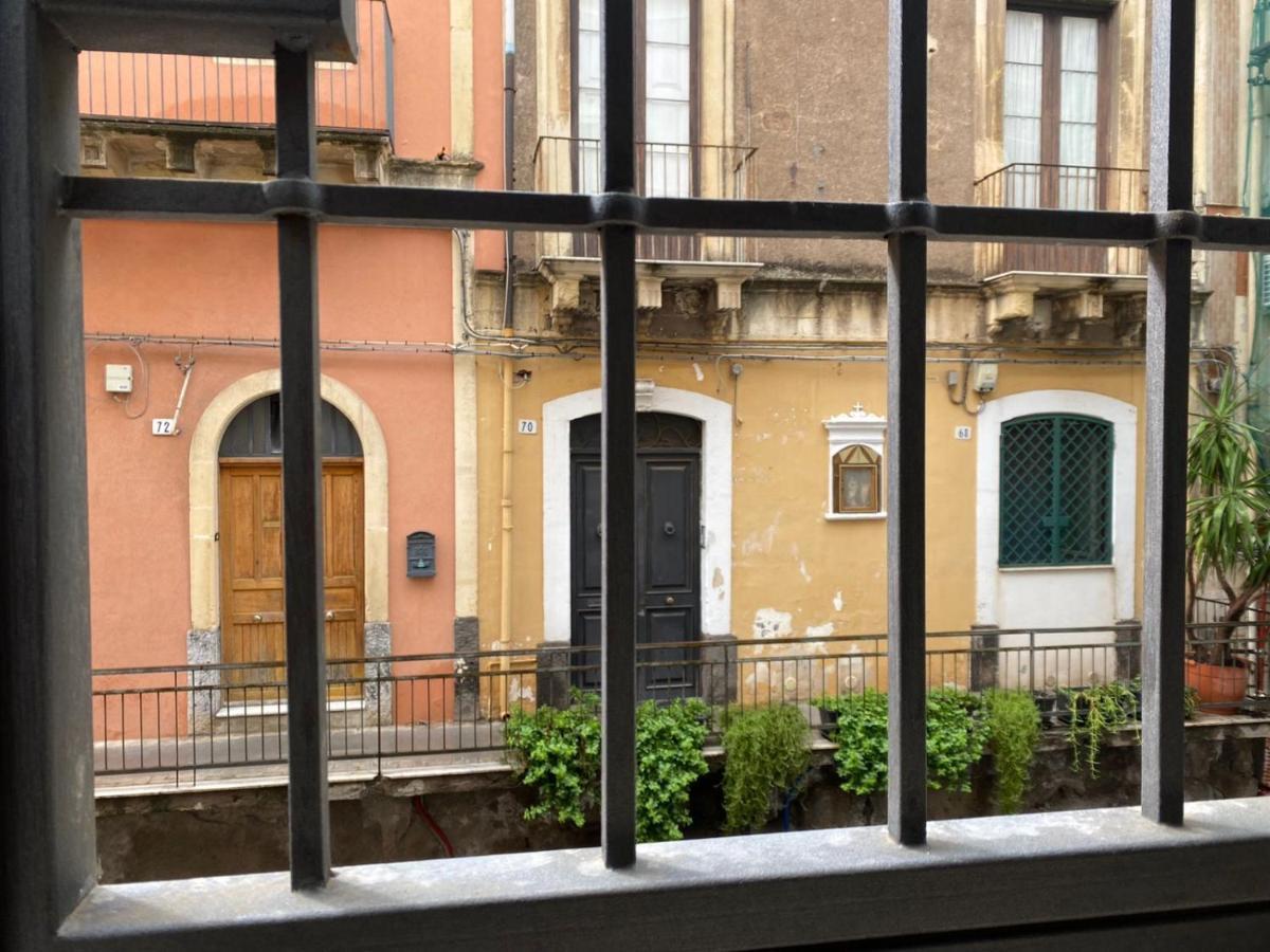 Apartment Alfonzetti-5 Min Walk To Central Train And Bus Station Катания Екстериор снимка