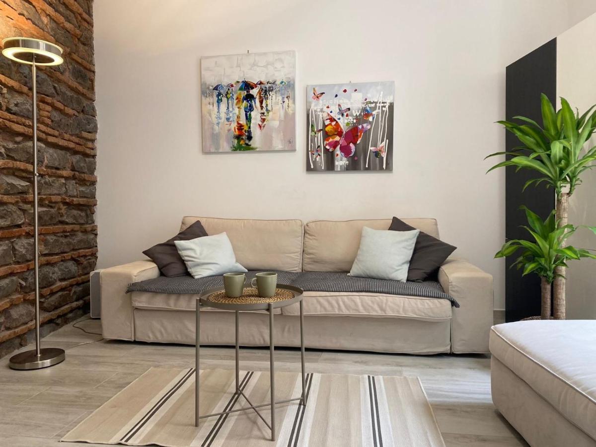 Apartment Alfonzetti-5 Min Walk To Central Train And Bus Station Катания Екстериор снимка